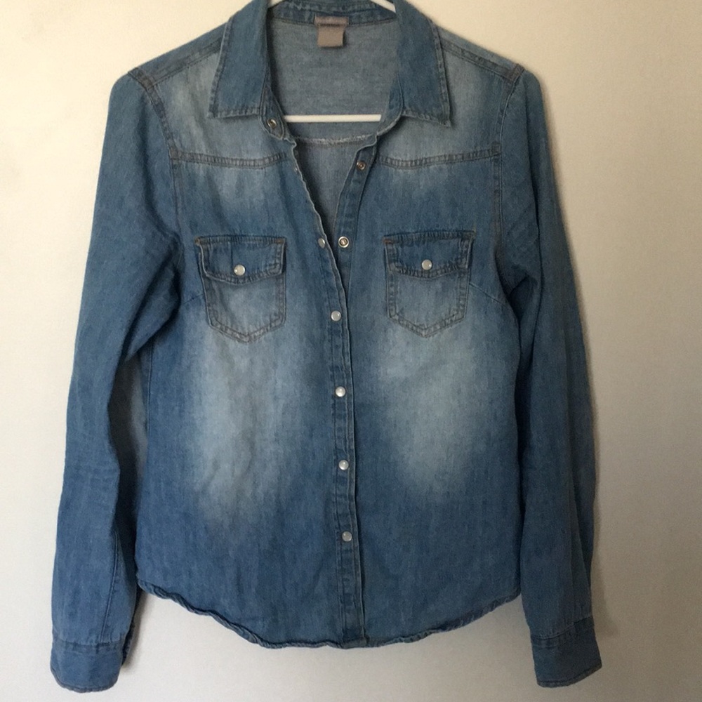 Longlseeve denim shirt